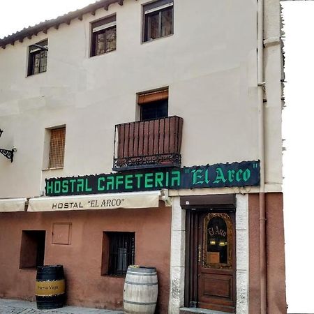Hostal El Arco Almazán Exterior photo